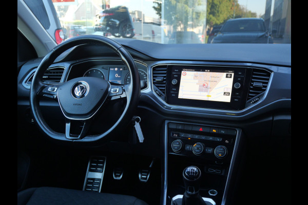 Volkswagen T-Roc 1.0 TSI STYLE | A.C.C. | NAVIGATIE | CARPLAY | CLIMA | STOEL VW | ALL-IN!!