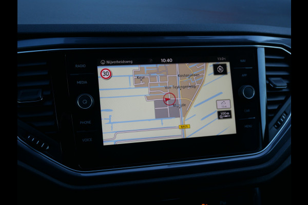 Volkswagen T-Roc 1.0 TSI STYLE | A.C.C. | NAVIGATIE | CARPLAY | CLIMA | STOEL VW | ALL-IN!!