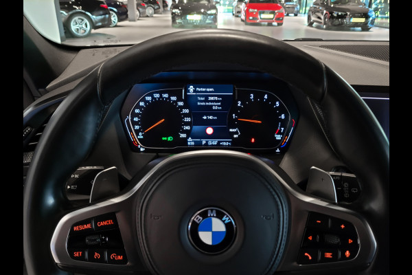 BMW 1-serie M135i xDrive Performance|Aerodynamica|Sportstoelen|Harman-Kardon|Active Guard|LED