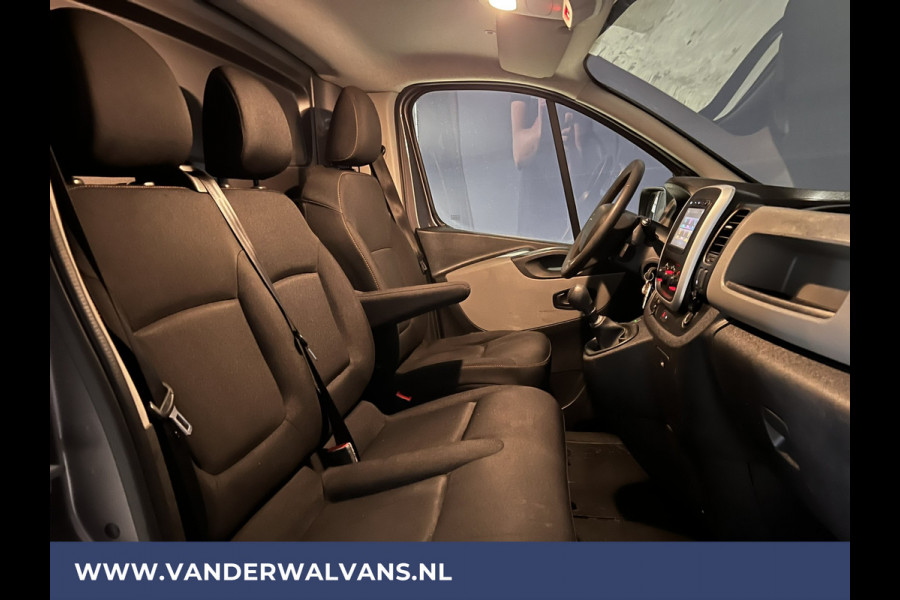 Renault Trafic 1.6 dCi 122pk L2H1 Euro6 Airco | Imperiaal | Trekhaak | Navigatie | Cruisecontrol Sidebars, Parkeersensoren, Bijrijdersbank