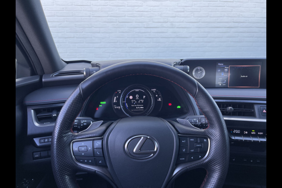 Lexus UX 250h F Sport Line | CarPlay | Camera | LED | ACC | DAB+ | 18 inch