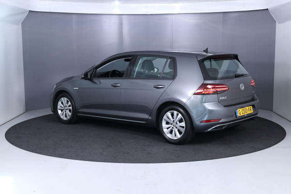 Volkswagen Golf 1.5 TSI Comfortline Business 130 pk | Navigatie | Parkeersensoren | Adaptieve cruise control | Stoelverwarming |