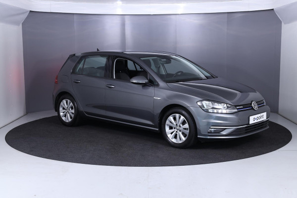 Volkswagen Golf 1.5 TSI Comfortline Business 130 pk | Navigatie | Parkeersensoren | Adaptieve cruise control | Stoelverwarming |