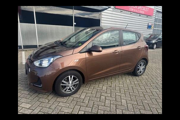 Hyundai i10 1.0i Comfort / 31-12-2019! / 1e eigenaar / lm velgen/ navi