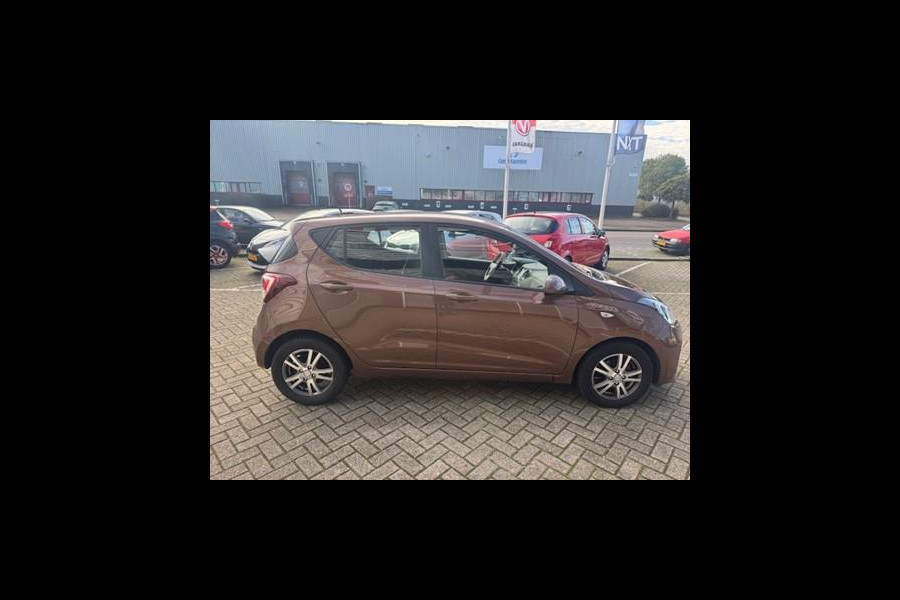 Hyundai i10 1.0i Comfort / 31-12-2019! / 1e eigenaar / lm velgen/ navi