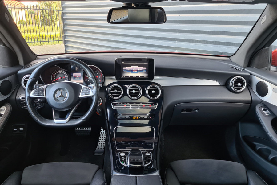 Mercedes-Benz GLC 220 d 4MATIC AMG-Line - Trekhaak - Pano