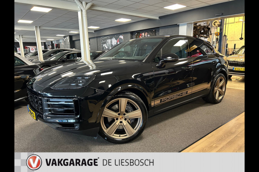 Porsche Cayenne Coupé 3.0 E-Hybrid Nieuw model / Leder / 3 beeldschermen / 22 inch / sportchrono