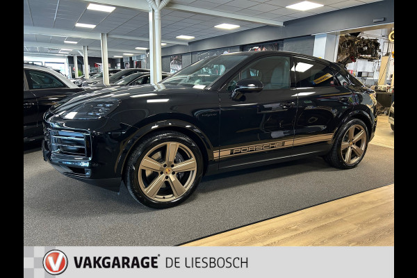 Porsche Cayenne Coupé 3.0 E-Hybrid Nieuw model / Leder / 3 beeldschermen / 22 inch / sportchrono