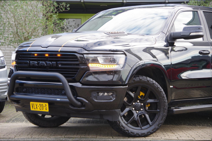 Dodge Ram 1500-5.7 V8 4X4 CREW CAB LARAMIE PANO, 22'' LMV, 3.5T TREKHAAK, LED, LEDER, STOEL/STUURVERWARMING