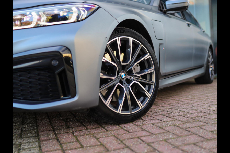 BMW 7 Serie 745Le High Executive | Full Option! | Individual | Frozen Bluestone | M-Sport | Massage | Bowers & Wilkins