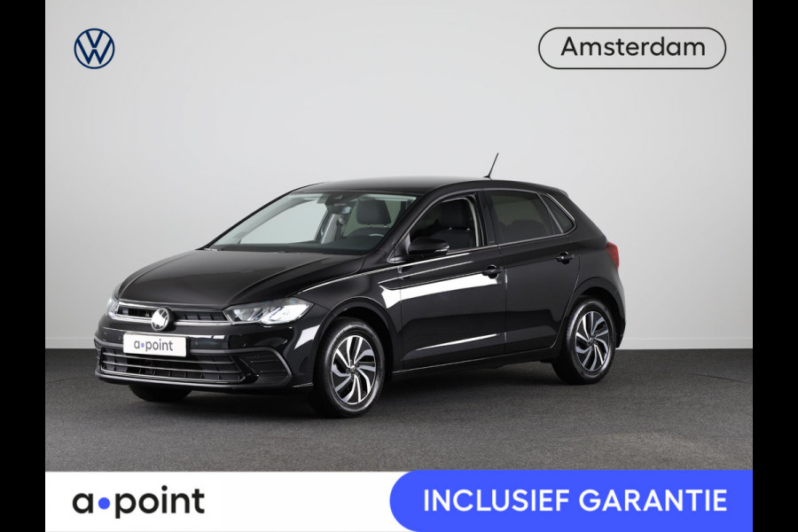 Volkswagen Polo 1.0 TSI Life 95 pk | Verlengde garantie | Navigatie | Parkeersensoren | Achteruitrijcamera | Adaptieve cruise control | Stoelverwarming |