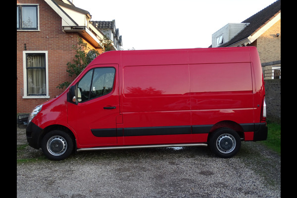 Renault Master T35 2.3 dCi L2H2