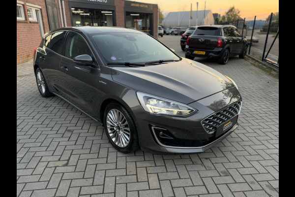 Ford Focus 1.5 EcoBoost Vignale, luxe leder, camera, magnetic grey, unieke uitvoering