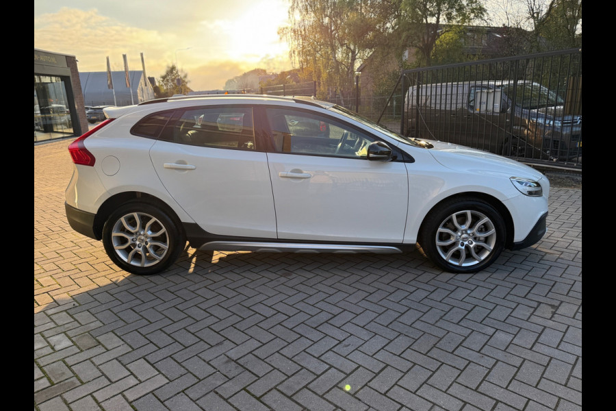 Volvo V40 Cross Country 2.0 T4 AWD Summum, Automaat, Navi, Camera, Leder