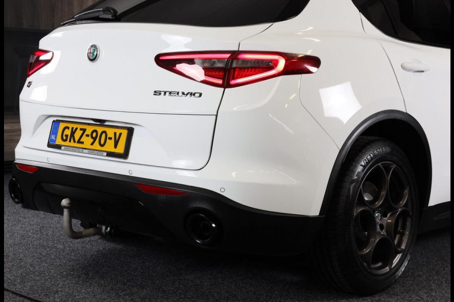 Alfa Romeo Stelvio 2.0 T AWD B-Tech / 280 PK / AUT / ACC / Camera / Navi / Leder / Open Panoramadak / Lane Assist / Led / Pdc / 20