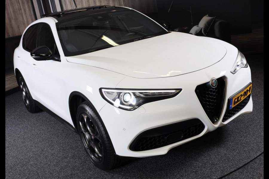 Alfa Romeo Stelvio 2.0 T AWD B-Tech / 280 PK / AUT / ACC / Camera / Navi / Leder / Open Panoramadak / Lane Assist / Led / Pdc / 20