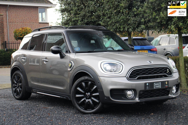 MINI Countryman 2.0 Cooper S E ALL4 Chili 225 PK ACC Pano Keyless Camera LED App-Connect PDC 18''