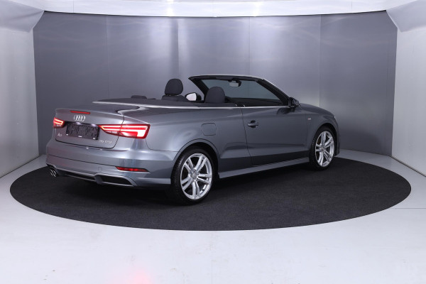 Audi A3 Cabriolet 35 TFSI CoD Advance Sport S-Line 150 pk S-tronic | Navigatie via App | Parkeersensoren achter | Nekverwarming | Stoelverwarming | Adaptieve cruise control |