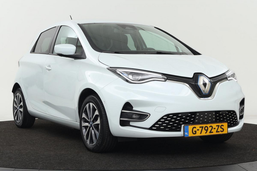 Renault ZOE R135 Intens 52 kWh (ex Accu) | Stoel & stuurverwarming | Camera | Carplay | Dodehoek detectie | Navigatie | Full LED | Keyless