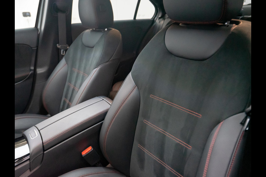 Mercedes-Benz A-Klasse A 250 e AMG Line | FACELIFT | DISTRONIC | AMG 45S Look