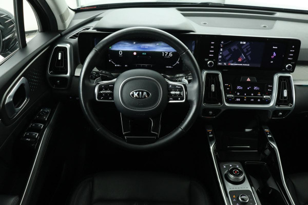 Kia Sorento 1.6 T-GDi 265 PHEV 4WD 7-persoons | Trekhaak | Leder | Adaptive cruise | Stoelverwarming | Camera | Full LED | Carplay