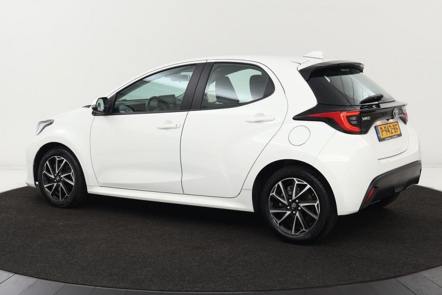 Toyota Yaris 1.5 Hybrid Dynamic | Navigatie | Carplay | Adaptive Cruise | Camera | DAB+ | Keyless | Full LED | Climate control