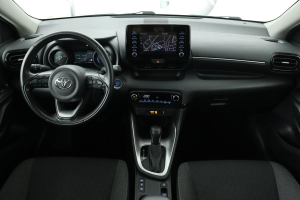 Toyota Yaris 1.5 Hybrid Dynamic | Navigatie | Carplay | Adaptive Cruise | Camera | DAB+ | Keyless | Full LED | Climate control