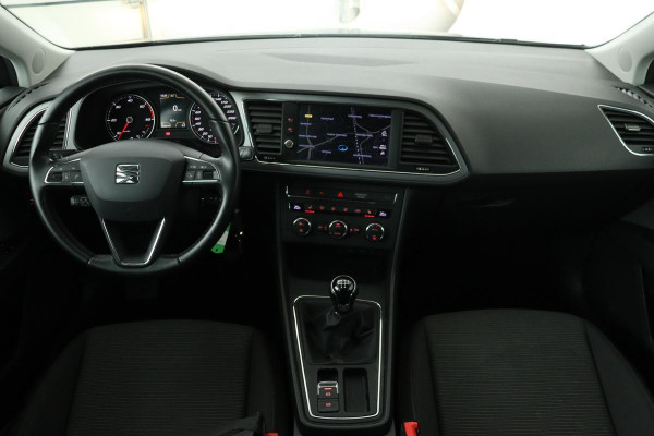 Seat Leon 1.6 TDI Style | Stoelverwarming | Trekhaak | Navigatie | PDC | Bluetooth | Climate control | Cruise control