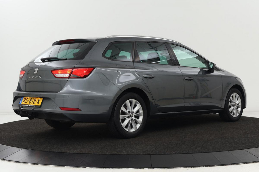 Seat Leon 1.6 TDI Style | Stoelverwarming | Trekhaak | Navigatie | PDC | Bluetooth | Climate control | Cruise control