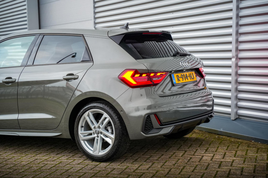 Audi A1 Sportback 35 TFSI S Line edition one ACC Keyless Navi DAB+ PDC Stoelverw.