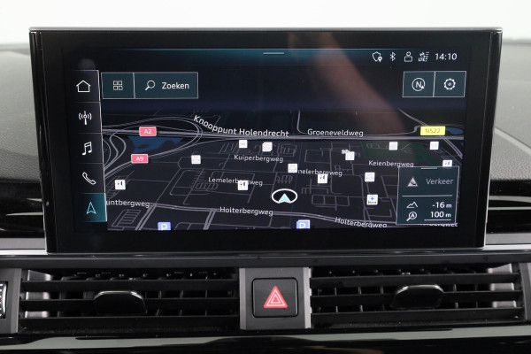 Audi A4 Limousine 40 TFSI quattro S edition Competition 204pk S-tronic | MMI Navigatie | Parkeercamera | Parkeersensoren voor