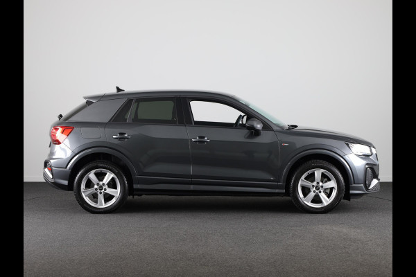 Audi Q2 35 TFSI S Edition 150PK S-Tronic | Private lease vanaf € 582,- | Navigatie | S-Line | Zwart optiek | Privacy glass |