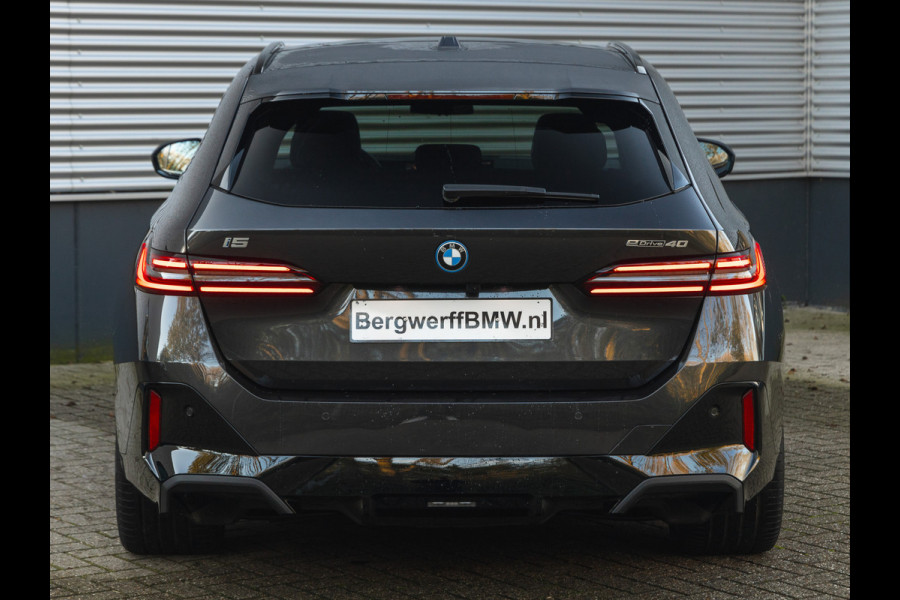 BMW i5 Touring eDrive40 M-Sport Pro - Pano - Driving Ass Prof - Harman-Kardon - Stoelventilatie