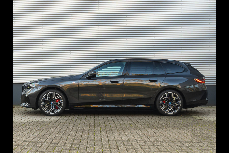 BMW i5 Touring eDrive40 M-Sport Pro - Pano - Driving Ass Prof - Harman-Kardon - Stoelventilatie