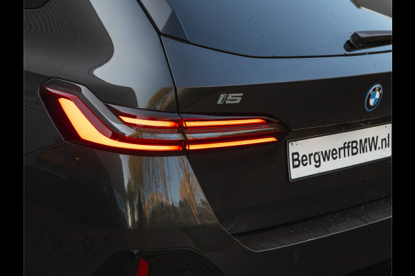 BMW i5 Touring eDrive40 M-Sport Pro - Pano - Driving Ass Prof - Harman-Kardon - Stoelventilatie