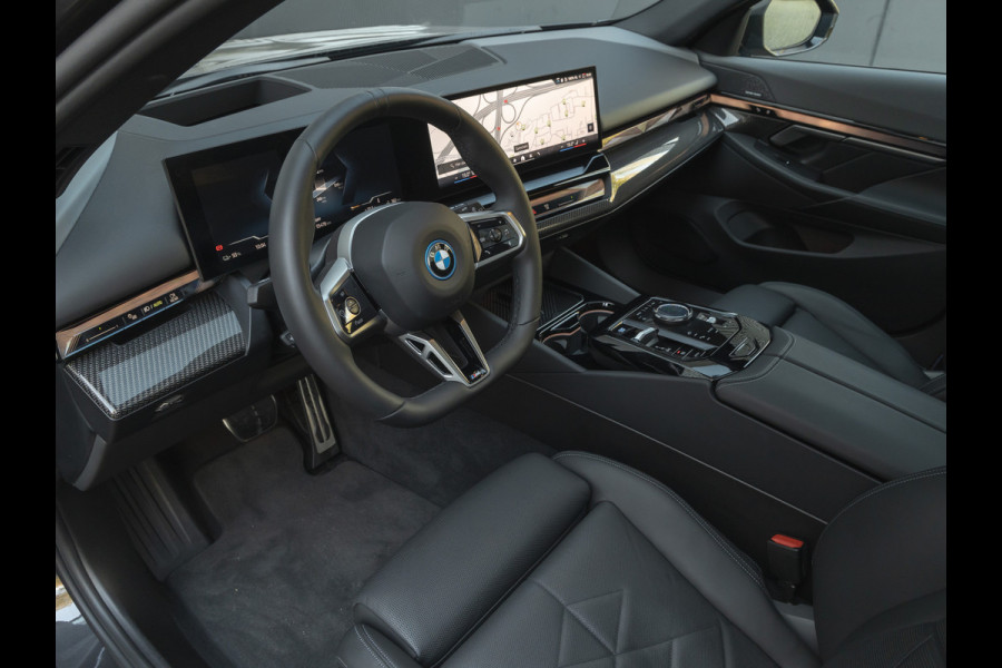 BMW i5 Touring eDrive40 M-Sport Pro - Pano - Driving Ass Prof - Harman-Kardon - Stoelventilatie