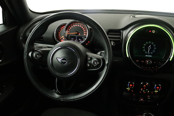 MINI Clubman 1.5 One Business Edition Automaat (NAVIGATIE, CRUISE, STOELVERWARMING, PDC, NL-AUTO, DEALER ONDERHOUDEN)