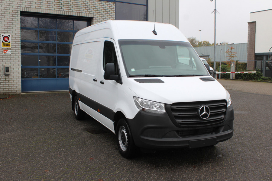 Mercedes-Benz Sprinter 317 CDI L2H2 NIEUW!!, MBUX met navigatie en camera, Comfort stoel