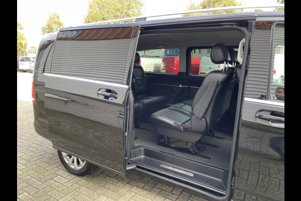 Mercedes-Benz V-Klasse 250d Extra Lang Avantgarde 8 persoons / vaste prijs rijklaar € 40.950 marge ( geen btw ) / zwart metallic / euro 6 diesel / cruise en climate control / leer / automaat !