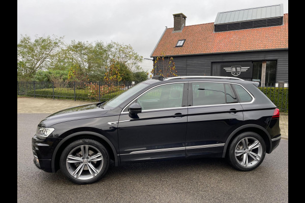 Volkswagen Tiguan 1.5 TSI ACT Highline R-Line Dsg -Automaat Panoramadak Led/Xenon