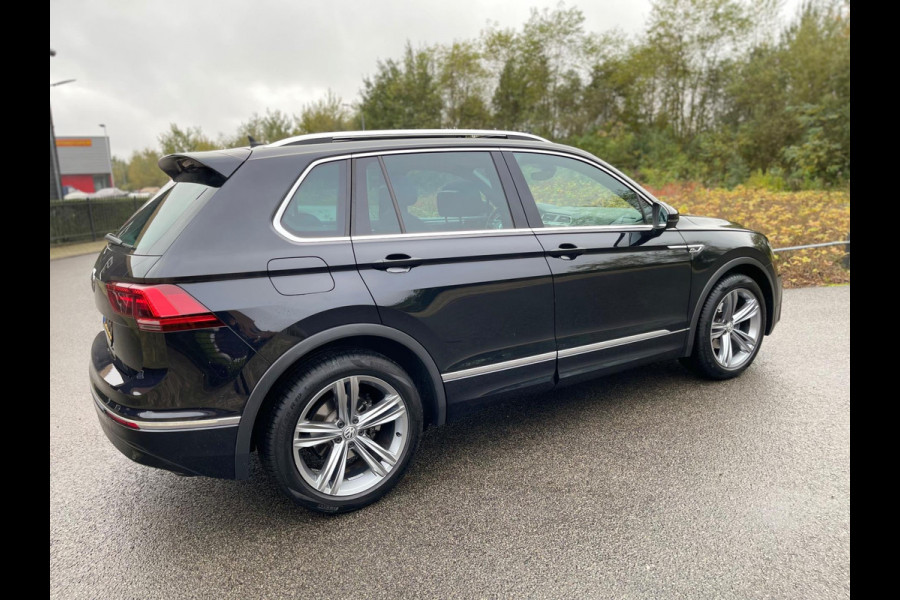 Volkswagen Tiguan 1.5 TSI ACT Highline R-Line Dsg -Automaat Panoramadak Led/Xenon