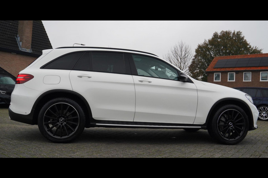 Mercedes-Benz GLC 300 4MATIC | Panorama | Burmester | Trekhaak | Luxe Leder | Sfeerverlichting | Camera | 245PK | 20 inch |