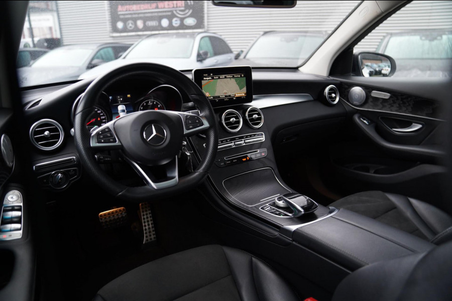 Mercedes-Benz GLC 300 4MATIC | Panorama | Burmester | Trekhaak | Luxe Leder | Sfeerverlichting | Camera | 245PK | 20 inch |