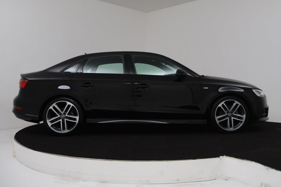 Audi A3 Limousine 35 TFSI CoD Advance Sport Automaat (NAVIGATIE, VIRTUAL, STOELV, PDC, CRUISE, CLIMATE, NL-AUTO, GOED ONDERHOUDEN)