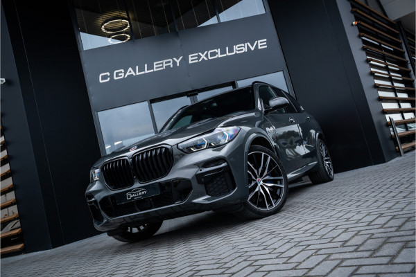 BMW X5 xDrive45e High Executive - M Sport | Panorama | Luchtvering | H&K | Soft Close | HUD