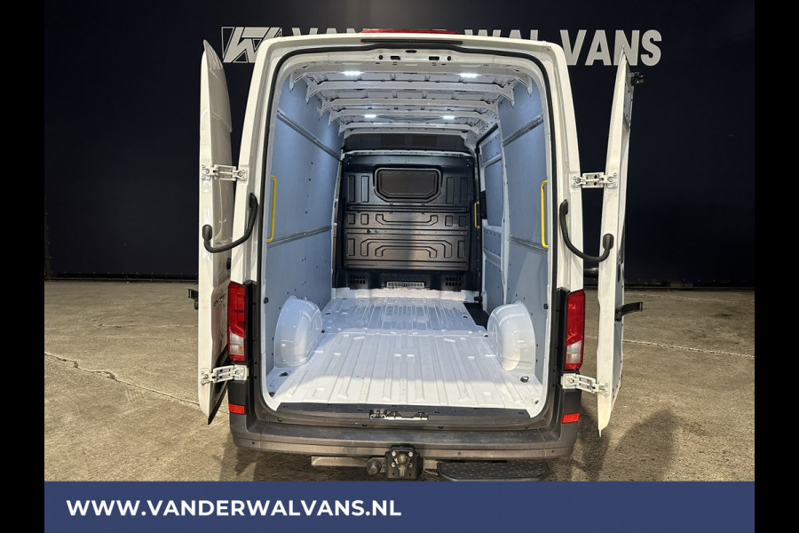 Volkswagen Crafter 2.0 TDI 140pk L3H3 L2H2 Euro6 Airco | Navigatie | Cruisecontrol | Parkeersensoren Apple carplay, android auto, trekhaak