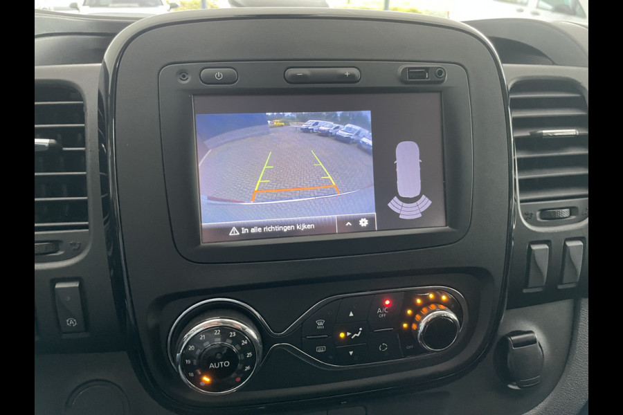 Fiat Talento 1.6 MJ EcoJet L2H1 DC SX Climate control - Cruise control - Parkeer sensoren achter - Navigatie - Radio/CD/MP3 - USB/AUX - DAB - Bluetooth - Achteruitrij camera - sidebars - zonnescherm zijruiten - MFL Stuurwiel - Mistlampen - Licht metalen velgen - Trekhaak - Ramen electrisch voor - Spiegels elektrisch verstel en verwarm - laadvloer - tussenschot volledig - zijschuifdeur R. - B-stoel