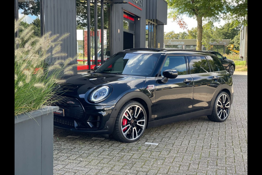 MINI Clubman Clubman Jcw 306pk All4/Panoramadak/haed-up/19 inch/jcw stoelen