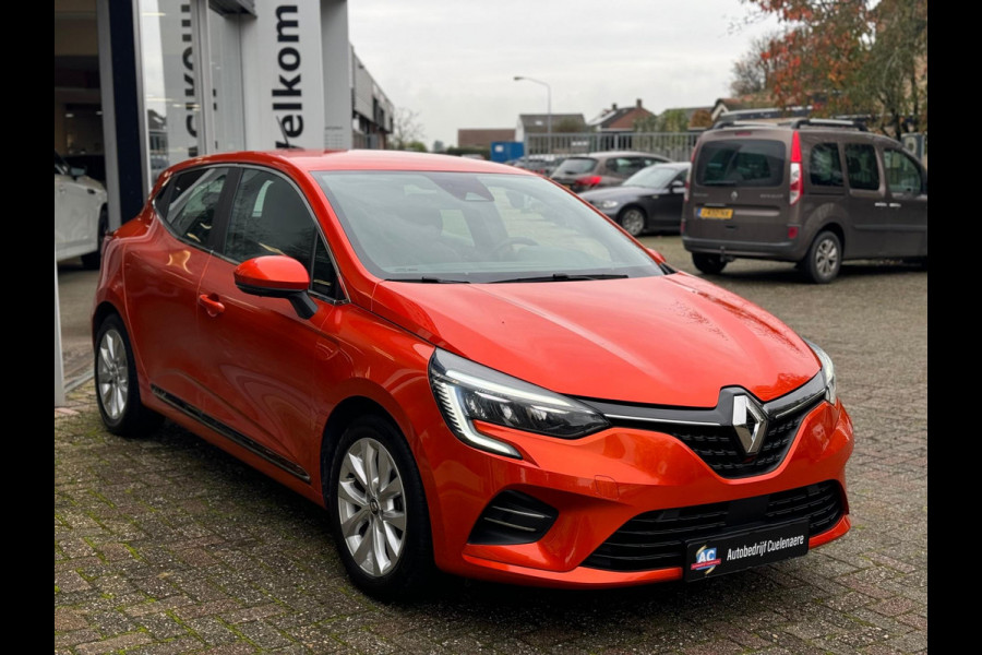 Renault Clio 1.6 E-Tech Hybrid 140 Intens Navi / LM velgen / Clima / Keyless / Full LED / 1e eigenaar / P-sensoren