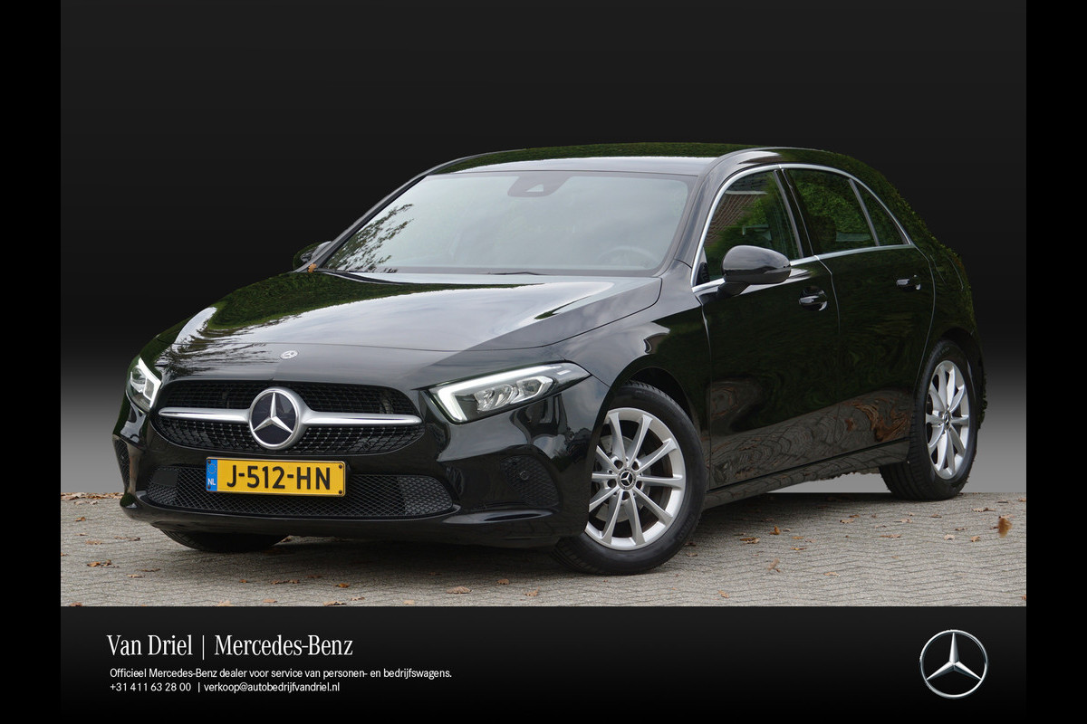 Mercedes-Benz A-Klasse A 180 Luxury 100% Dealeronderhouden | Widescreen MBUX Camera LED